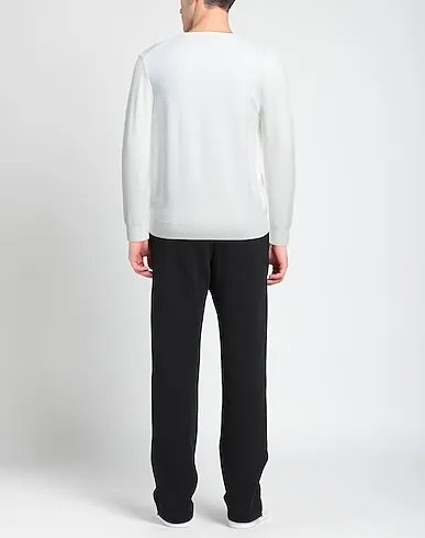 https://images.styletyx.com/images/off-white-knitted-sweater-jean-paul-15451493_3.webp