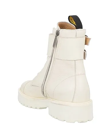 https://images.styletyx.com/images/off-white-leather-ankle-boot-doucal-s-1225515193_3.webp