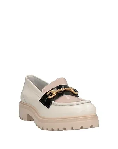 https://images.styletyx.com/images/off-white-leather-loafers-vsl-13295904_2.webp