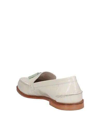 https://images.styletyx.com/images/off-white-leather-loafers-vsl-13302592_3.webp