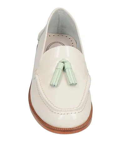 https://images.styletyx.com/images/off-white-leather-loafers-vsl-13302592_4.webp