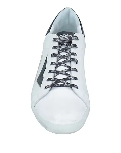 https://images.styletyx.com/images/off-white-leather-sneakers-4b12-1225021652_4.webp
