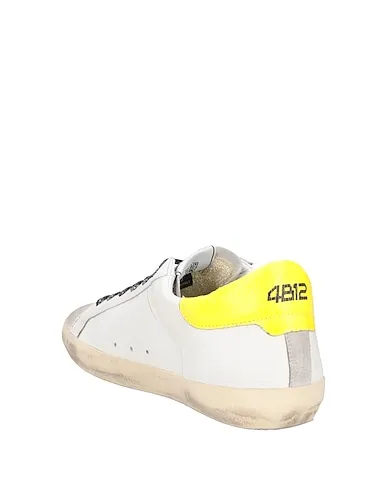 https://images.styletyx.com/images/off-white-leather-sneakers-4b12-1492406865_3.webp