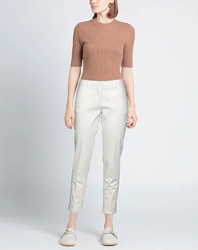 https://images.styletyx.com/images/off-white-plain-weave-casual-pants-argonne-by-peserico-13440747_2.webp