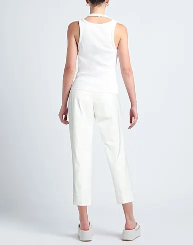 https://images.styletyx.com/images/off-white-plain-weave-casual-pants-argonne-by-peserico-1909055680_3.webp
