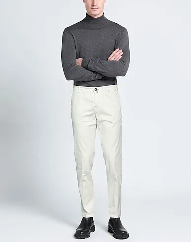https://images.styletyx.com/images/off-white-plain-weave-casual-pants-luigi-borrelli-napoli-1271441720_2.webp