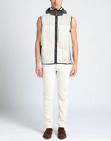https://images.styletyx.com/images/off-white-plain-weave-jacket-arnar-mar-jonsson-1315624164_2.webp