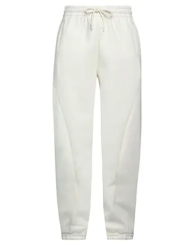 https://images.styletyx.com/images/off-white-sweatshirt-casual-pants-remain-birger-christensen-13241596_1.webp