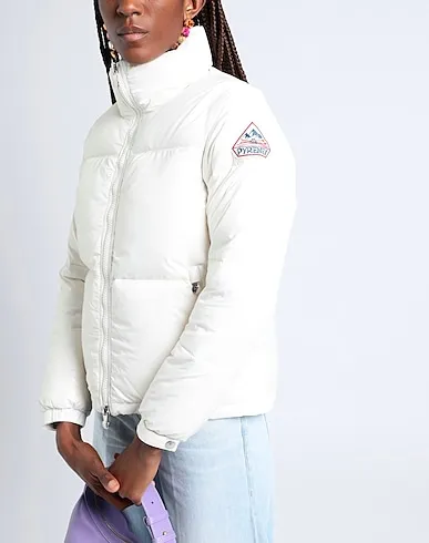 https://images.styletyx.com/images/off-white-techno-fabric-shell-jacket-goldin-3-pyrenex-1223637191_4.webp