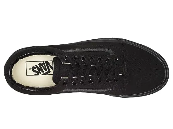 https://images.styletyx.com/images/old-skooltm-core-classics-vans-2015250_2.webp