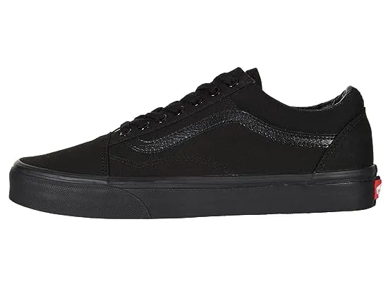 https://images.styletyx.com/images/old-skooltm-core-classics-vans-2015250_4.webp