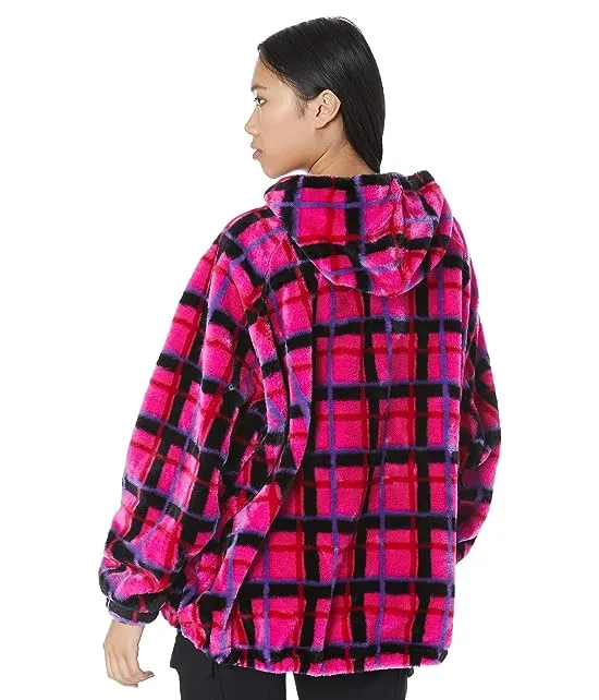 https://images.styletyx.com/images/olympia-jacket-plaid-punk-ugg-3083456_2.webp
