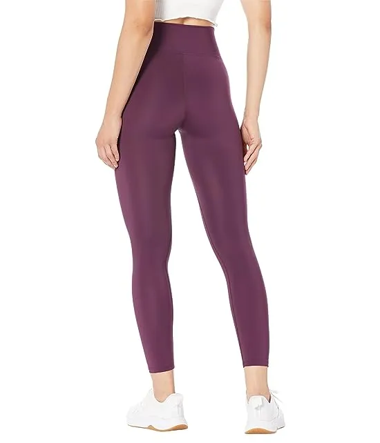 https://images.styletyx.com/images/one47-leggings-heroine-sport-3334011_2.webp
