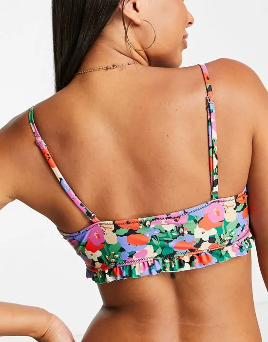 https://images.styletyx.com/images/only-exclusive-ruffle-trim-bikini-bottoms-in-bright-poppy-floral-only-1760413_2.webp