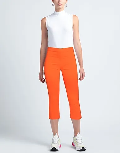 https://images.styletyx.com/images/orange-jersey-cropped-pants-culottes-options-13213259_2.webp