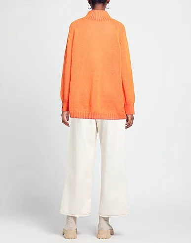 https://images.styletyx.com/images/orange-knitted-sweater-fabrizio-del-carlo-13307095_3.webp