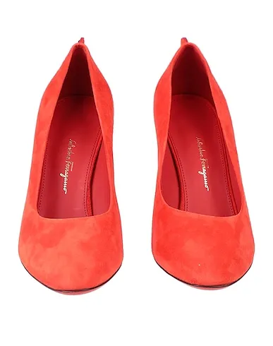 https://images.styletyx.com/images/orange-leather-pump-ferragamo-1578665_4.webp