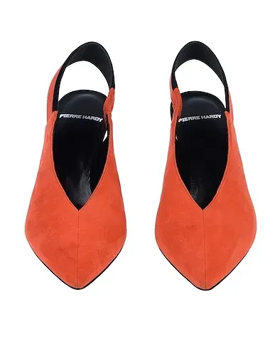 https://images.styletyx.com/images/orange-leather-pump-pierre-hardy-1357857_4.webp