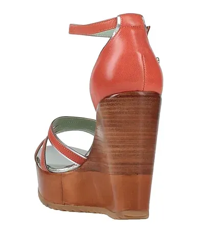 https://images.styletyx.com/images/orange-leather-sandals-sportmax-2222412_3.webp