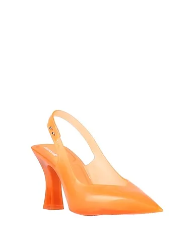 https://images.styletyx.com/images/orange-pump-melissa-x-larroude-1005693458_2.webp