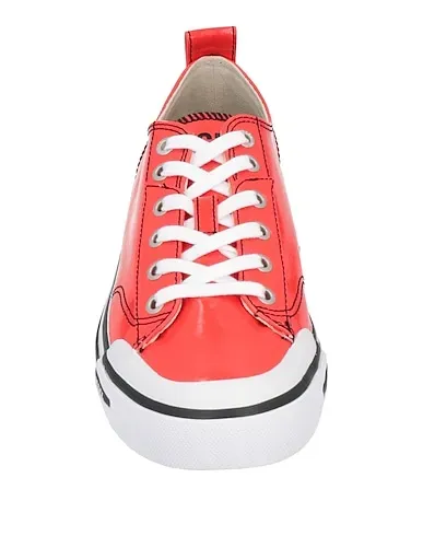 https://images.styletyx.com/images/orange-sneakers-diesel-13638363_4.webp