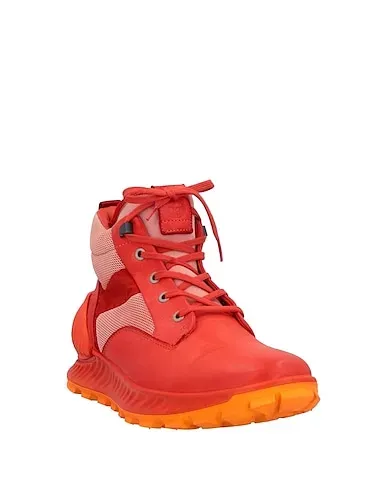 https://images.styletyx.com/images/orange-techno-fabric-boots-stone-island-3169863_2.webp