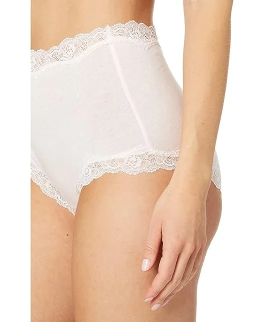 https://images.styletyx.com/images/organic-cotton-brief-with-lace-only-hearts-13327489_3.webp