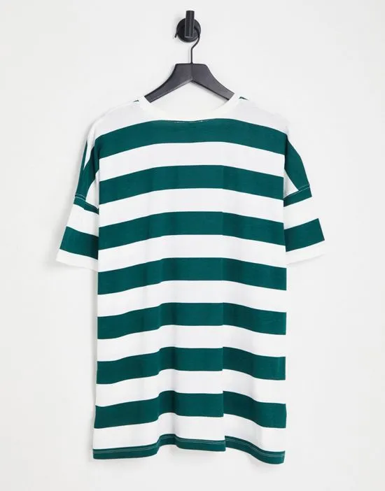 https://images.styletyx.com/images/oversized-t-shirt-in-green-and-white-stripe-only-2664802_2.webp