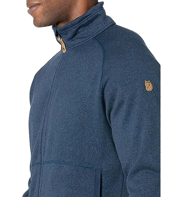 https://images.styletyx.com/images/ovik-fleece-zip-sweater-fjallraven-2485451_3.webp