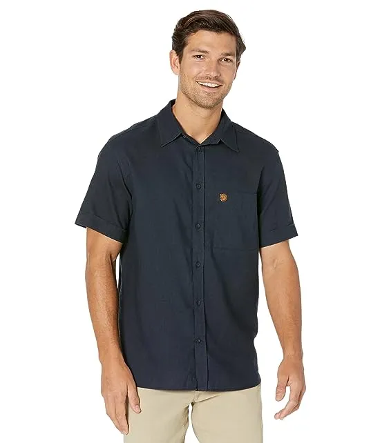 https://images.styletyx.com/images/ovik-travel-short-sleeve-shirt-fjallraven-1944399_1.webp