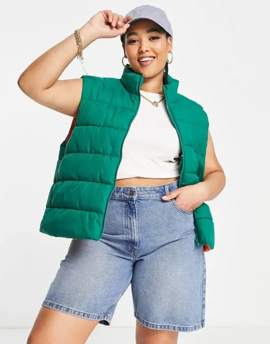 https://images.styletyx.com/images/padded-vest-in-bright-green-noisy-may-curve-2478897_4.webp