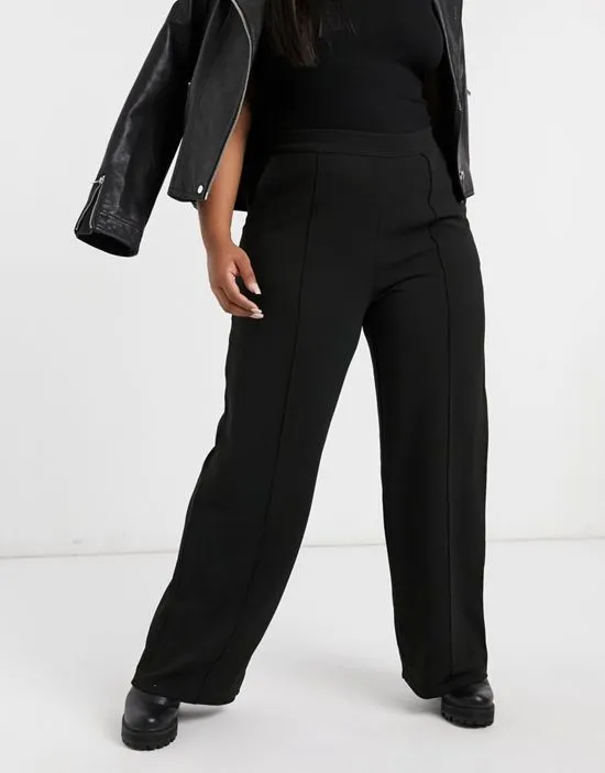 https://images.styletyx.com/images/pants-with-wide-leg-in-black-vero-moda-curve-13330239_4.webp