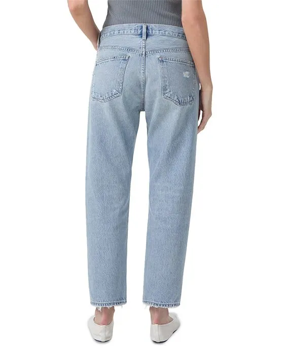 https://images.styletyx.com/images/parker-relaxed-high-rise-straight-leg-cropped-jeans-in-swapmeet-agolde-13010107_2.webp