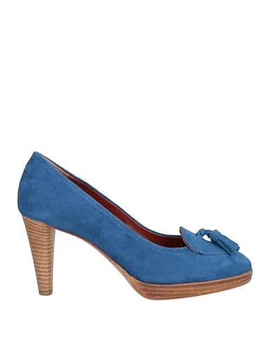 https://images.styletyx.com/images/pastel-blue-leather-loafers-knoll-1549467306_1.webp