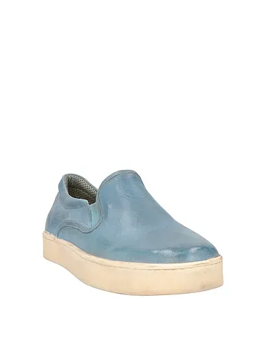https://images.styletyx.com/images/pastel-blue-leather-sneakers-eleventy-711334202_2.webp