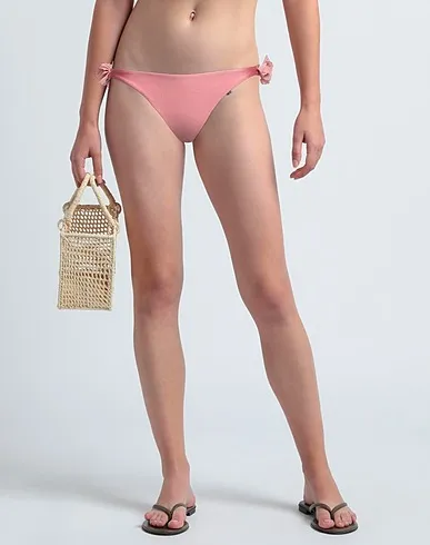 https://images.styletyx.com/images/pastel-pink-crepe-bikini-la-reveche-13282627_2.webp