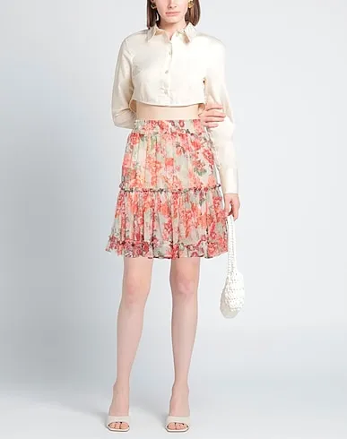 https://images.styletyx.com/images/pastel-pink-crepe-mini-skirt-guess-13278392_2.webp