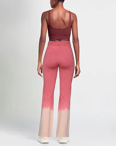 https://images.styletyx.com/images/pastel-pink-knitted-casual-pants-ainea-935218_3.webp