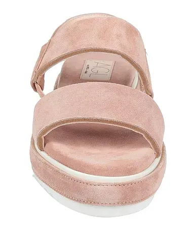 https://images.styletyx.com/images/pastel-pink-leather-sandals-agl-866385_4.webp