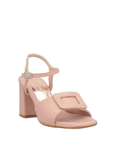 https://images.styletyx.com/images/pastel-pink-leather-sandals-loretta-pettinari-3157064_2.webp