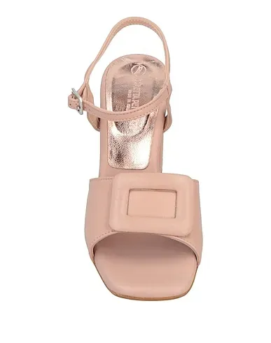 https://images.styletyx.com/images/pastel-pink-leather-sandals-loretta-pettinari-3157064_4.webp