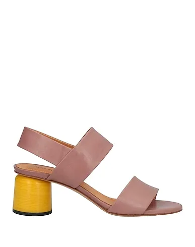 https://images.styletyx.com/images/pastel-pink-sandals-halmanera-12936311_1.webp