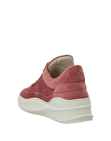 https://images.styletyx.com/images/pastel-pink-velvet-sneakers-filling-pieces-13077058_3.webp