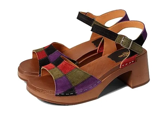 https://images.styletyx.com/images/patchwork-sandal-swedish-hasbeens-2961133_1.webp