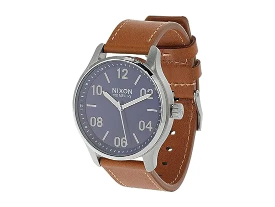 https://images.styletyx.com/images/patrol-leather-nixon-1766579_1.webp