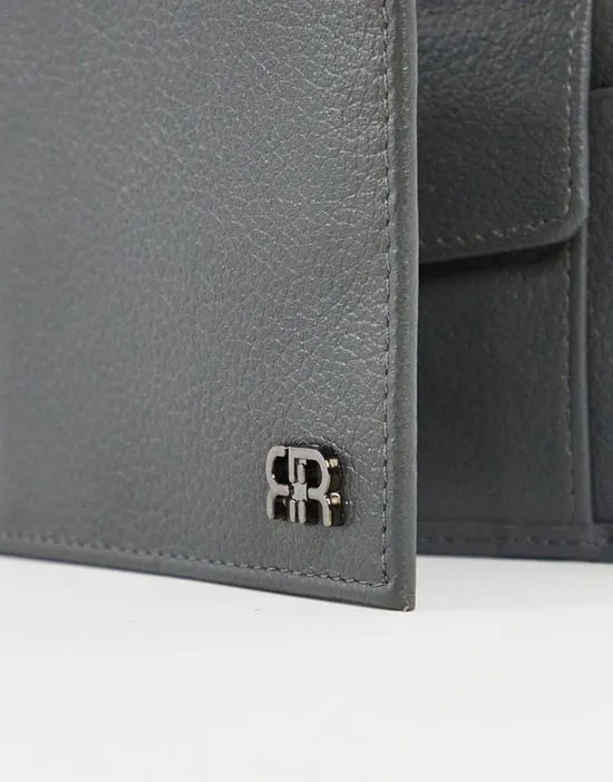 https://images.styletyx.com/images/pebbled-bi-fold-wallet-in-gray-river-island-13586197_4.webp