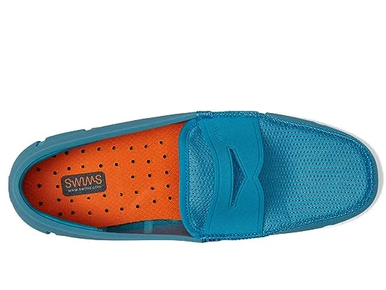 https://images.styletyx.com/images/penny-loafer-swims-1736542_2.webp