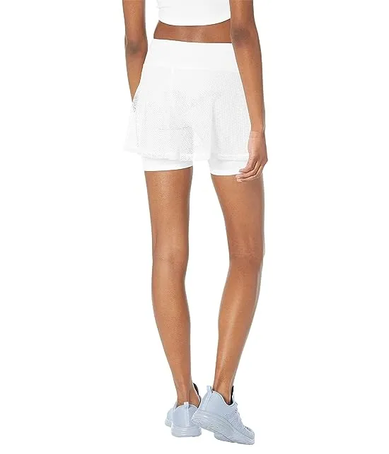 https://images.styletyx.com/images/performance-skort-heroine-sport-2045587_2.webp