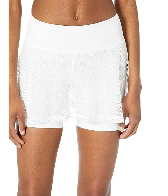https://images.styletyx.com/images/performance-skort-heroine-sport-2045587_3.webp