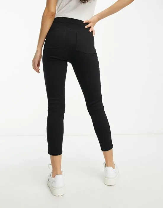 https://images.styletyx.com/images/petite-jeanish-ankle-leggings-in-black-spanx-873342839_2.webp